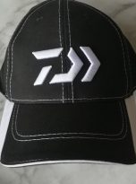 Daiwa vit svart keps b